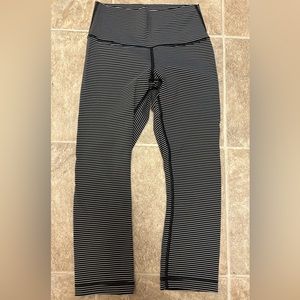 Lululemon crop